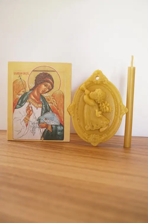 Kit mini ícone Anjo da Guarda + 1 Velas + Medalhão - Via Crucis